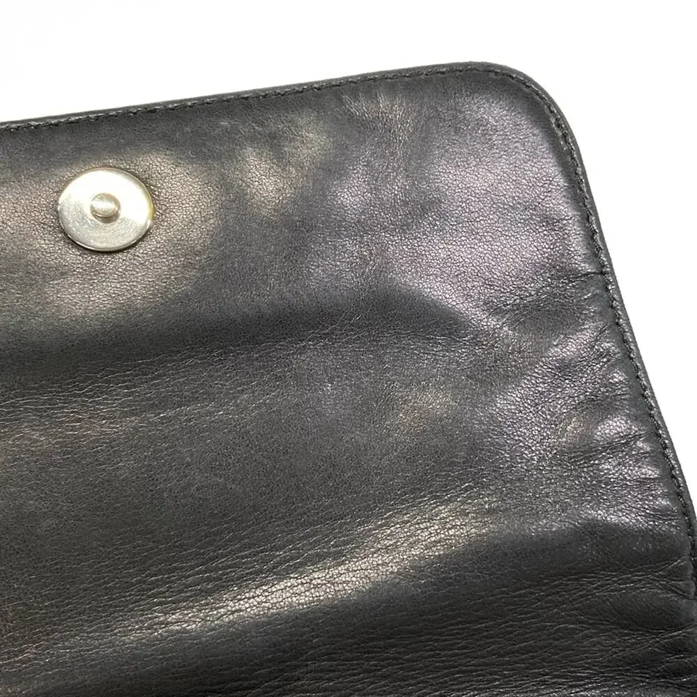 CHANEL shoulder bag